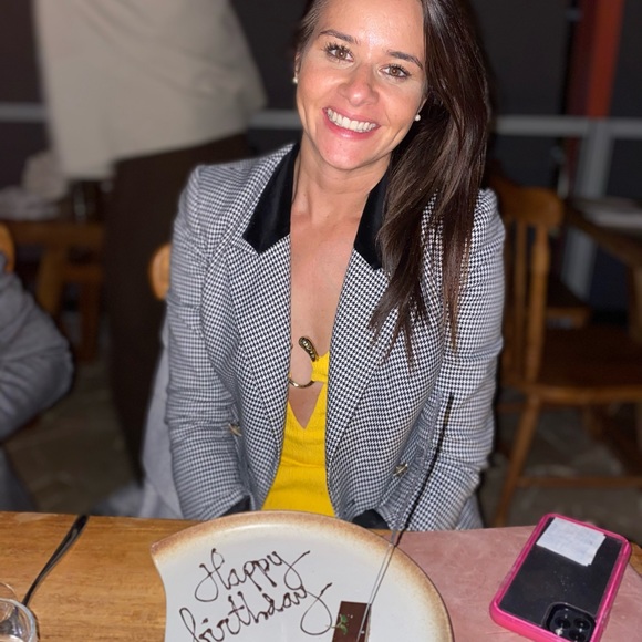 Meet your Posher, Kara - Picture 3 of 4